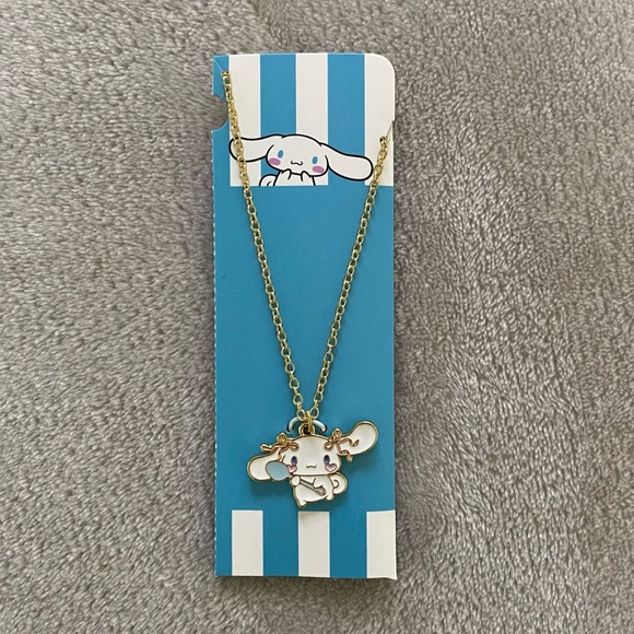 3/$20🌼Hot Topic Sanrio Cinnamoroll Sweets Necklace - Picture 1 of 3